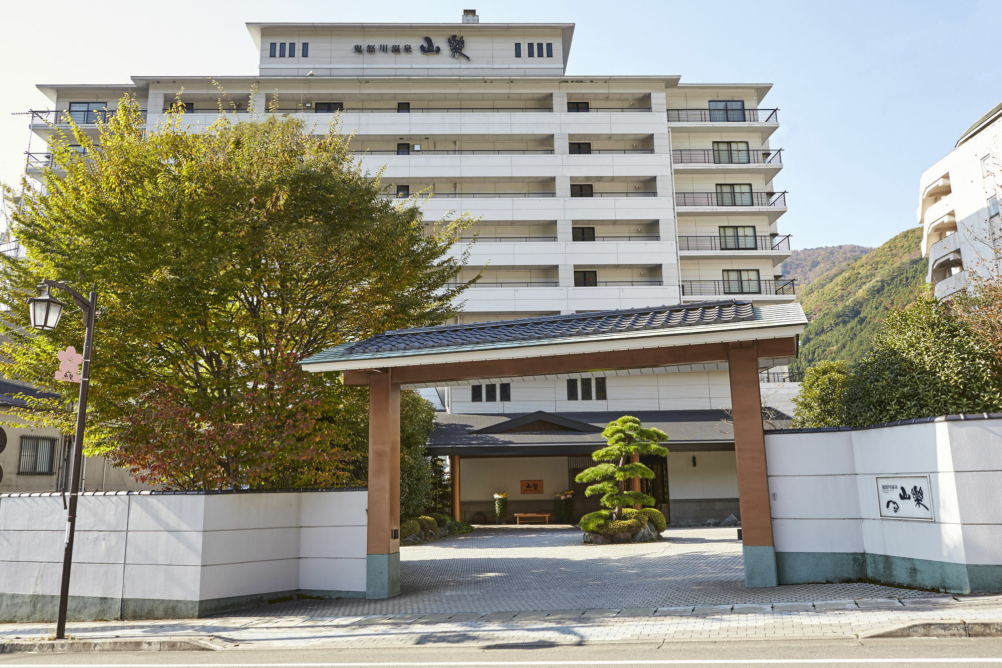 Hotel Kinugawa Onsen Sanraku Nikko Exterior foto